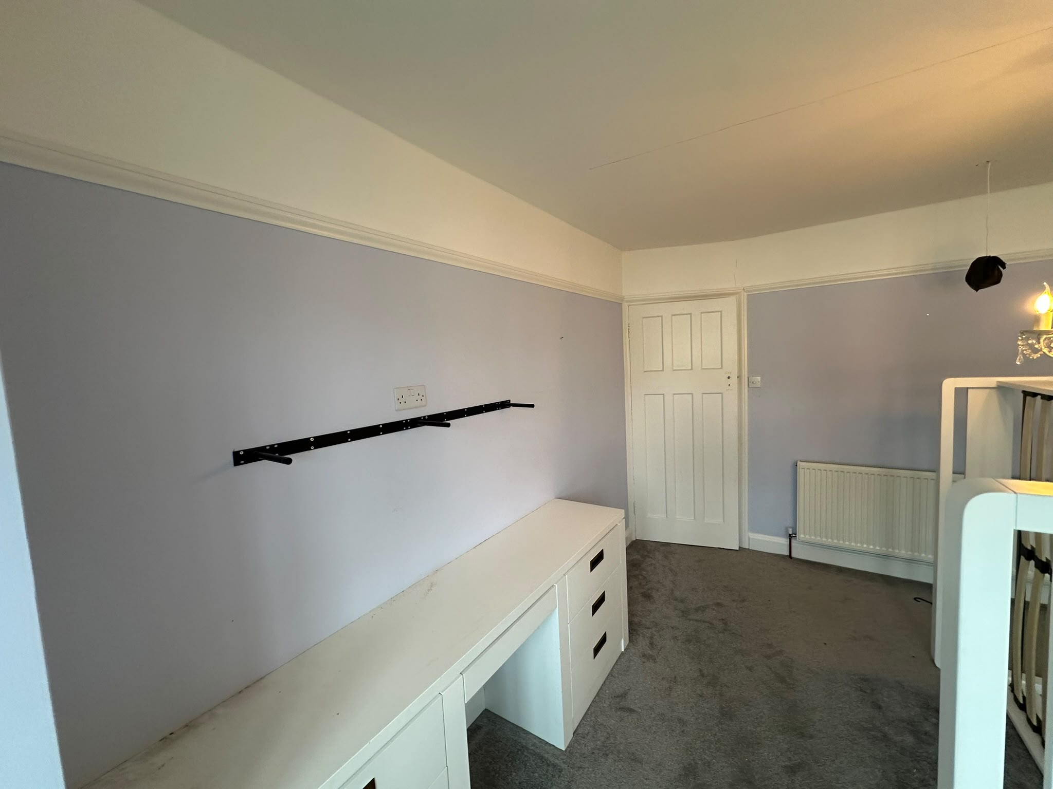 Painting and decorating project in Walton-on-Thames — photo 5